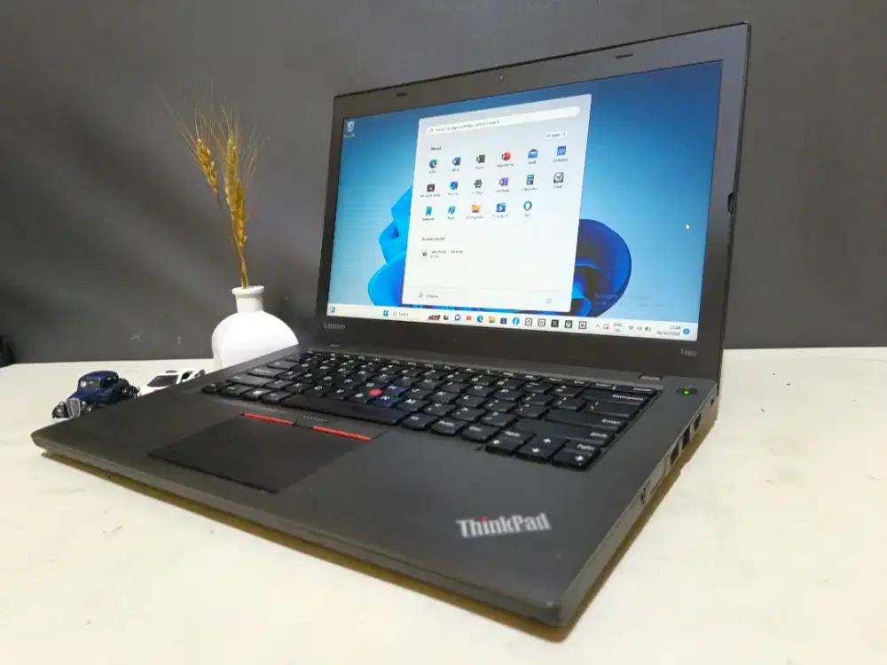 Lenovo Thinkpad T460 Core I7 Gen 6 Skylake Ram 8Gb Ssd 256Gb Tipis