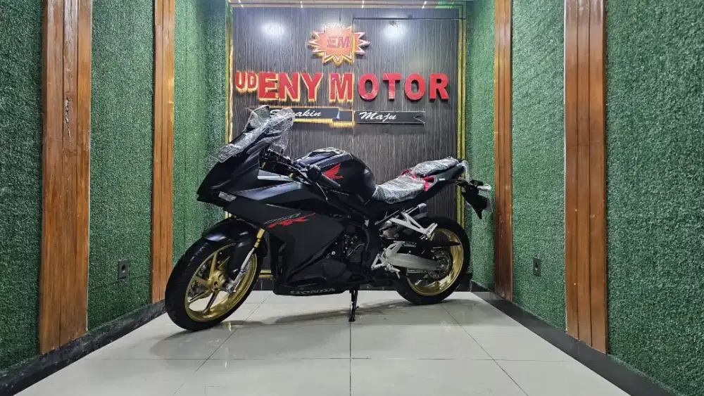 UD ENY MOTOR - Honda CBR 250 thn 2017 super