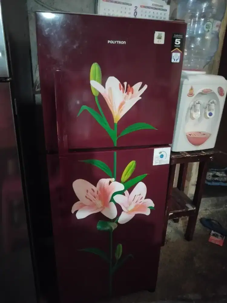 Dijual kulkas merk 2 pintu
