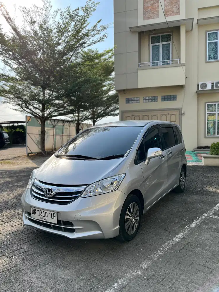 Honda Freed 2013 Bensin