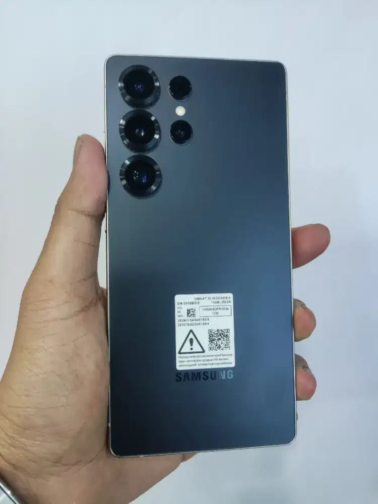 SAMSUNG S25 ULTRA 12/256GB BLACK (BUKA SEGEL)  GARANSI PANJANG