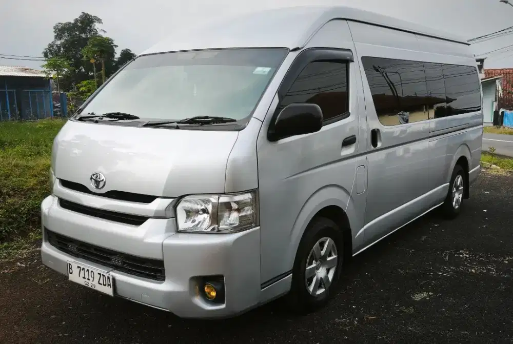 Hiace Commuter 2018 , istimewa, plat B pajak s/d February 2027