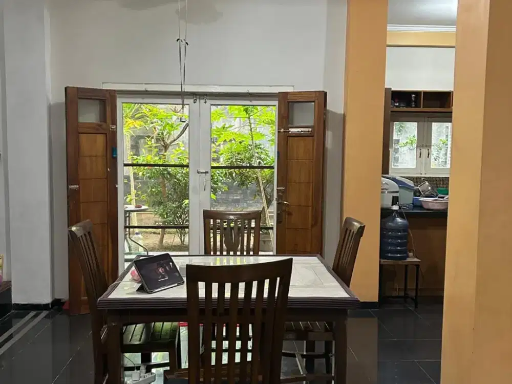 Dijual rumah hadap selatan semi furnishead dalam perumahan ditengah kota yogyakarta lokasi sorosutan