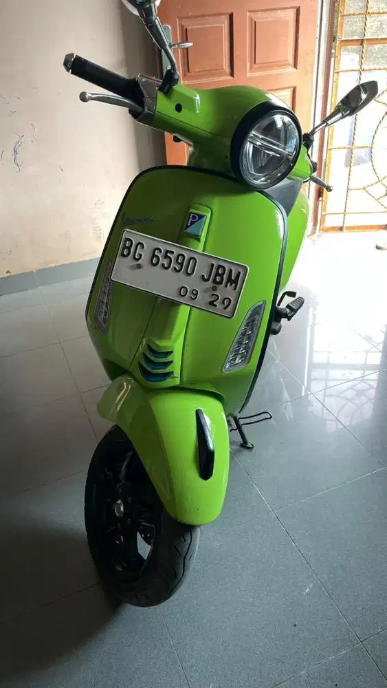 Di jual vespa primavera abs 150cc