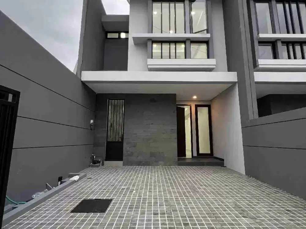 Baru Gress‼️Jual Rumah Manyar Kertoadi lokasi premium di Surabaya Timur