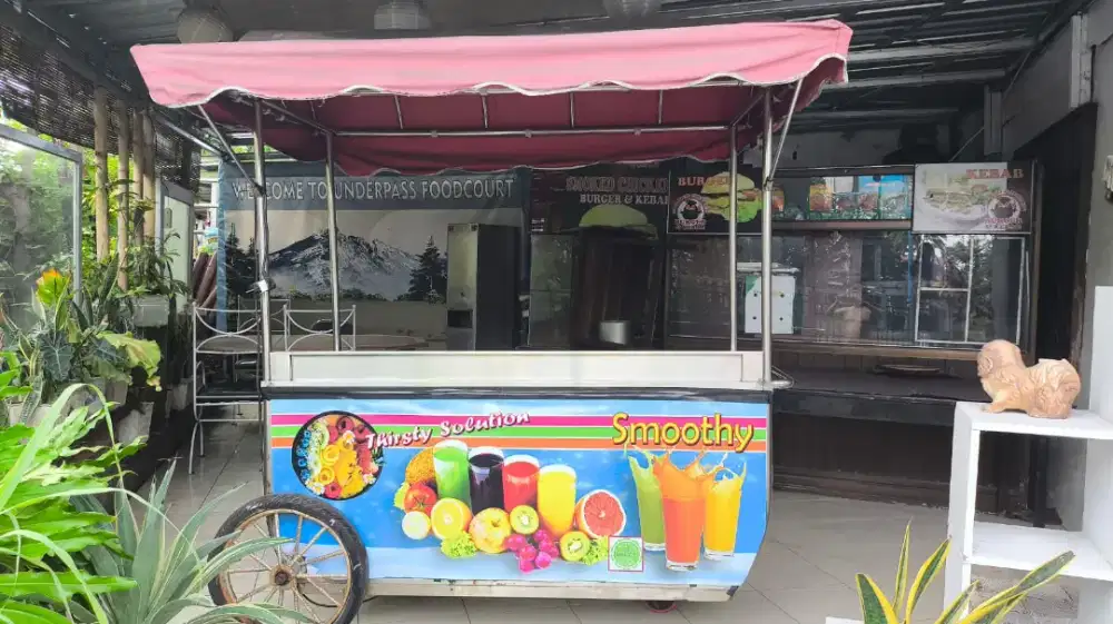 Stand jualan Stainless Steel kondisi bagus