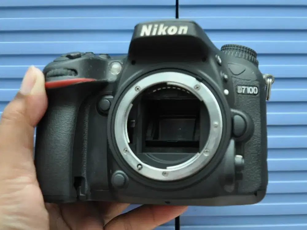 Nikon D7100 body only murah