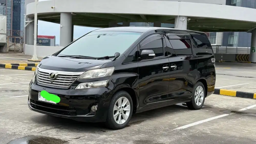 (Dp 10 jt)Toyota Vellfire Premium Sound 2010 komdisi istimewa km 50 rb