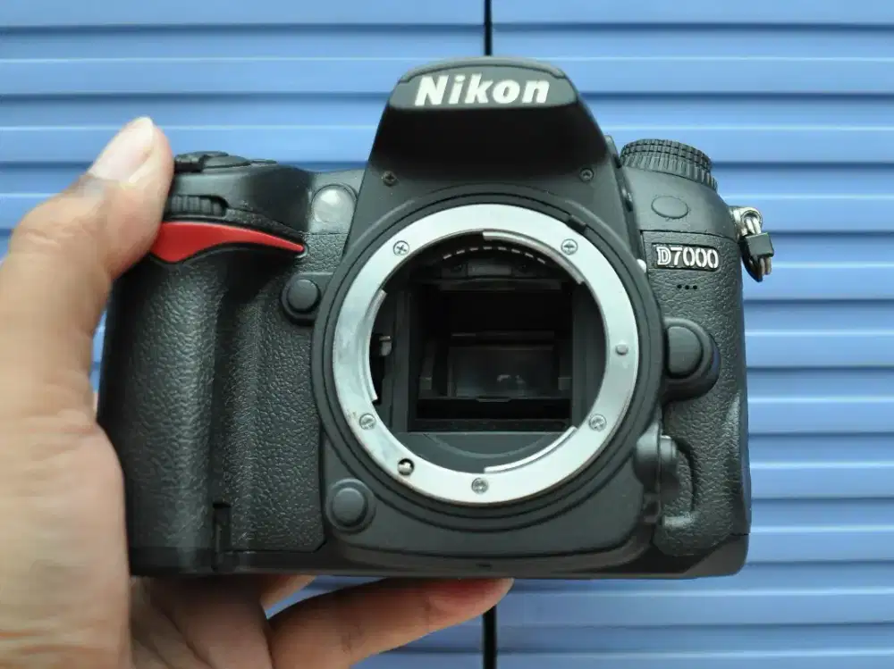 Nikon D7000 body only murah