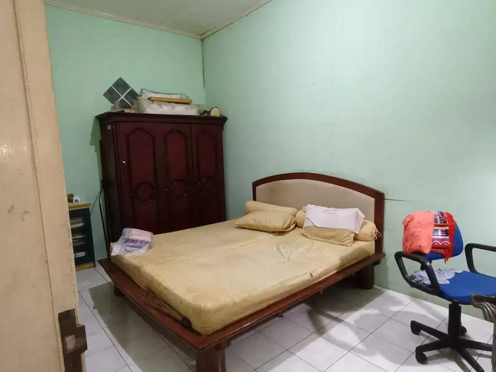 rumah strategis bebas banjir samping summarecon di Duta harapan bekasi