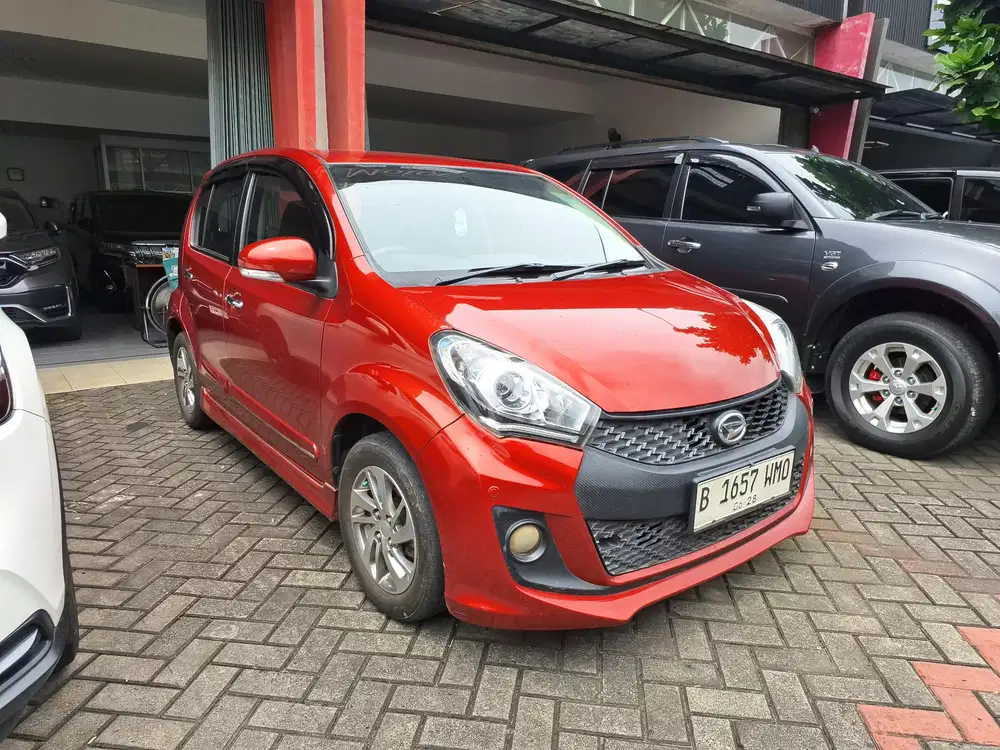 Daihatsu Sirion RS 1.3 At 2015
Warna Orange
Km 78 Rb
Pajak Juni 2026
