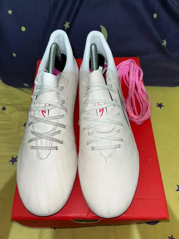 Sepatu bola specs acc illuzion 4 pro