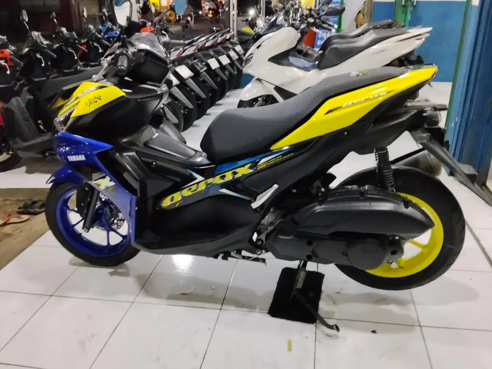 # dijual cepat Yamaha aerox cybercity 2023 super gres body mulus