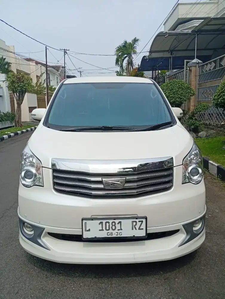 Toyota NAV 1 V limited 2015
