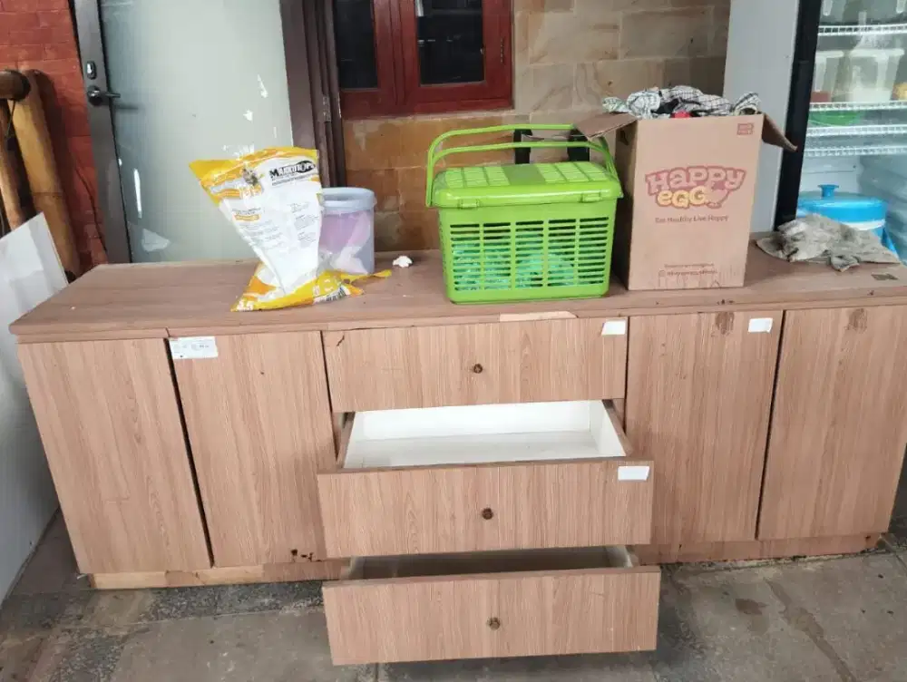 Jual Cepat - Buffet / Lemari Credenza Minimalis