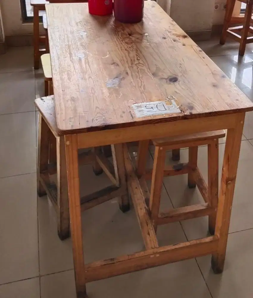 MEJA KURSI MAKAN KAYU SATU SET