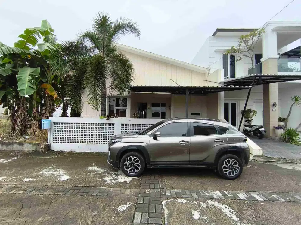 Disewakan Rumah Cluster Fully furnished dekat Pakuwon Mall Solobaru