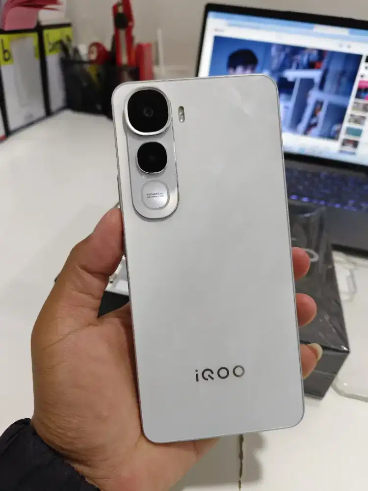 IQOO Z10 Lite 4G (8/128 GB) Armor White Garansi Panjang