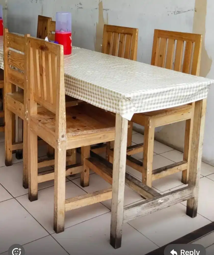 MEJA KAYU + KURSI KAYU SENDERAN