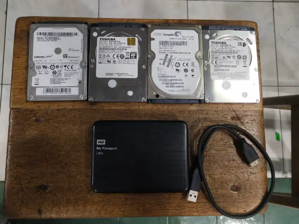 HARDISK EKSTERNAL PS4 H E N 500GB & 1TB FULL GAME(BACA DESKRIPSI)