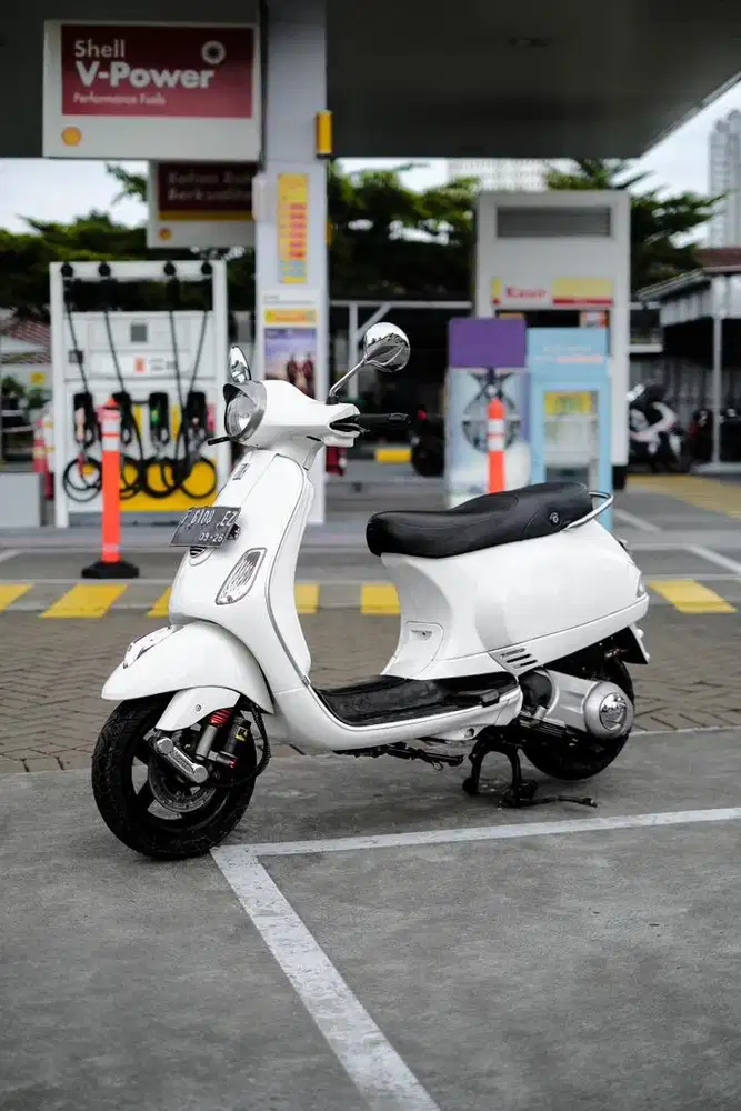 VESPA LX 150 2VIE TERMURAH