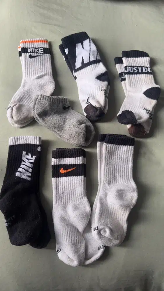 Preloved Kaos Kaki Nike Asli