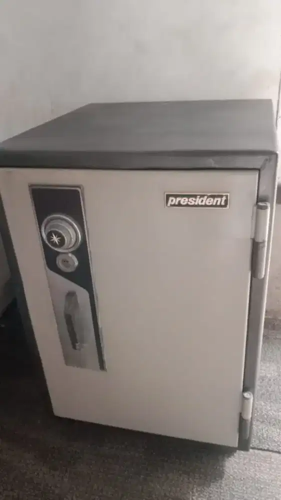 Brankas merk Gallant dijual hrg 3,5 jt