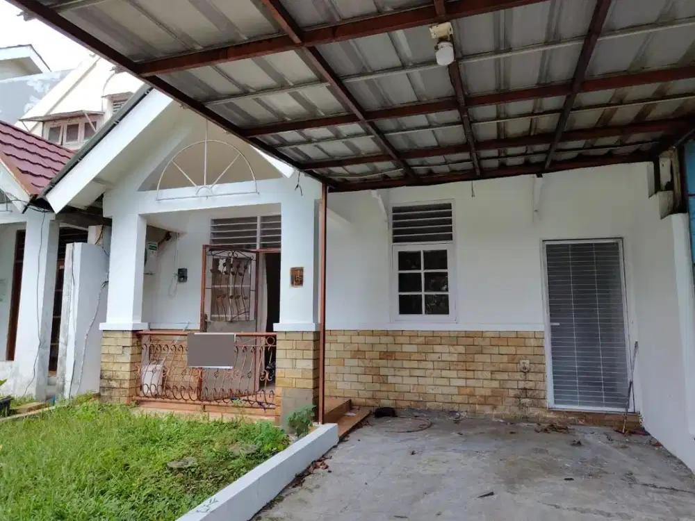 Feeg. Rumah Dijual di Cluster Meadow Green Lippo Cikarang