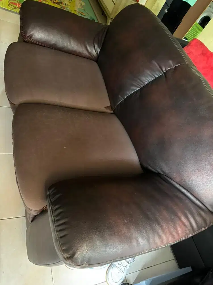 jual sofa bekas ada rusak