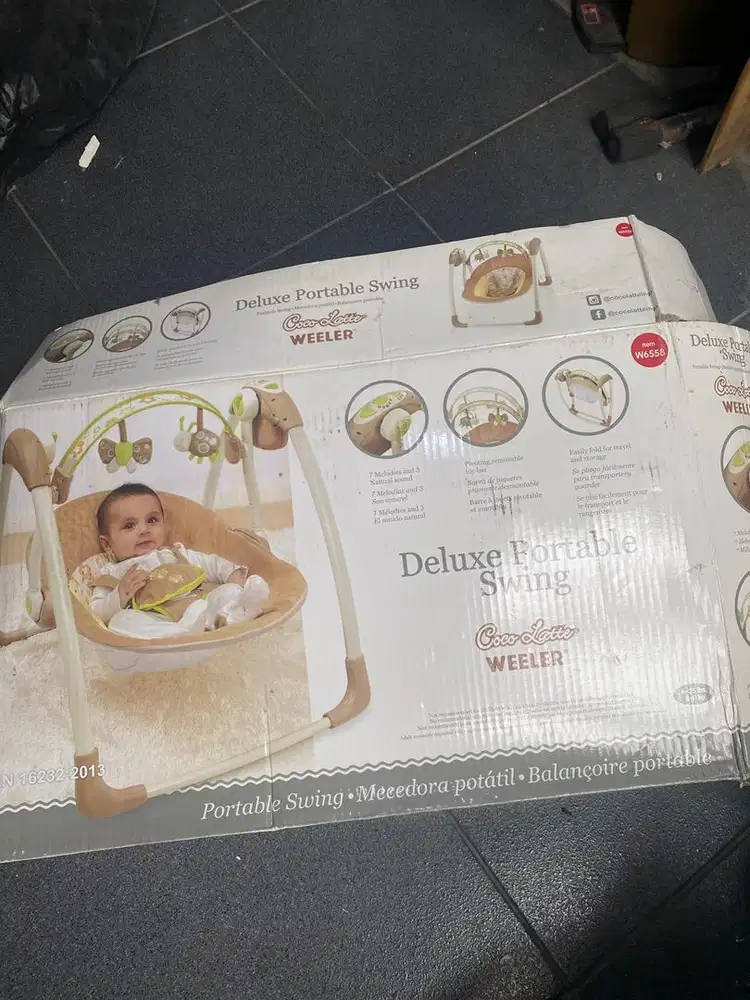 COCOLATTE DELUXE PORTABLE SWING WEELER AYUNAN PORTABLE UNTUK BAYI