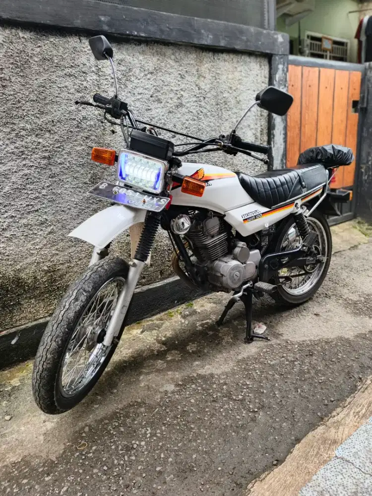 HONDA WIN Basic Megapro