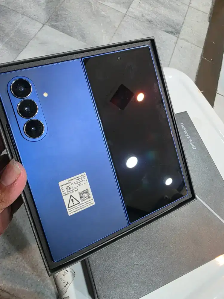 SAMSUNG GALAXY Z FOLD 7 12/512GB resmi