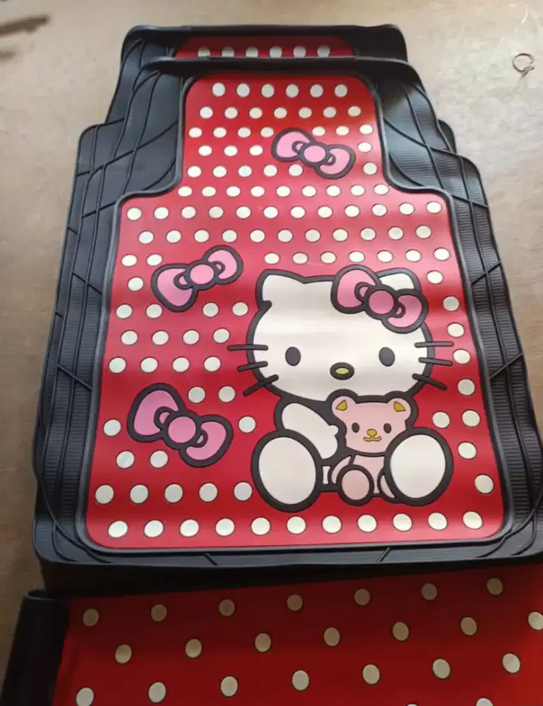 karpet hello kitty