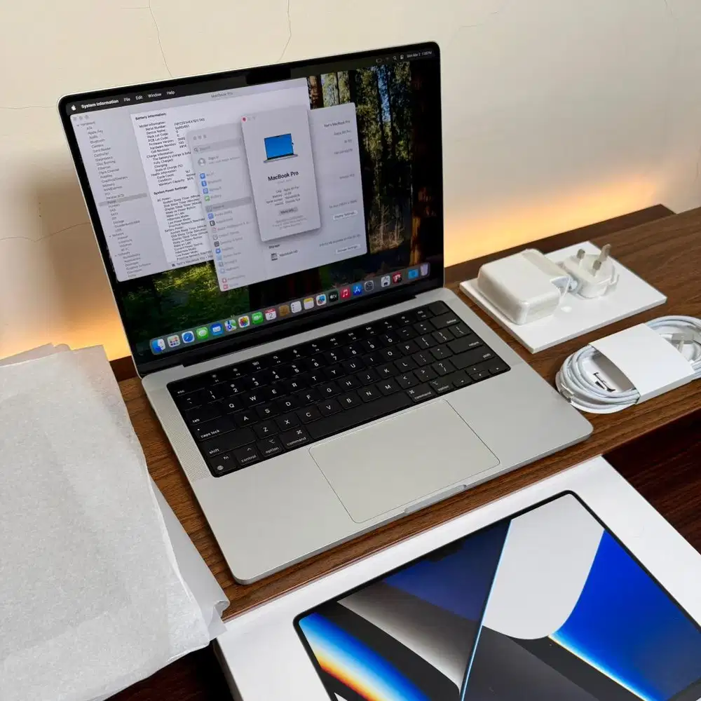 MacBook Pro 14 inch M1 Pro Original Fullset SN Cocok silver jarang ada