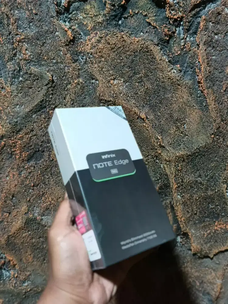 Infinix Note Edge 8/256 Baru