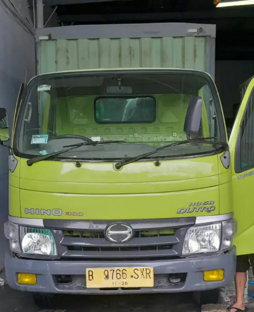 HINO DUTRO SDL 2016 ENGKEL LONG BOX BESI