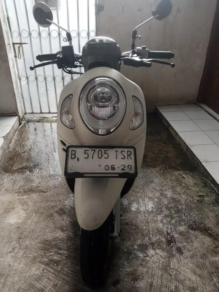Scoopy prestige 2024
