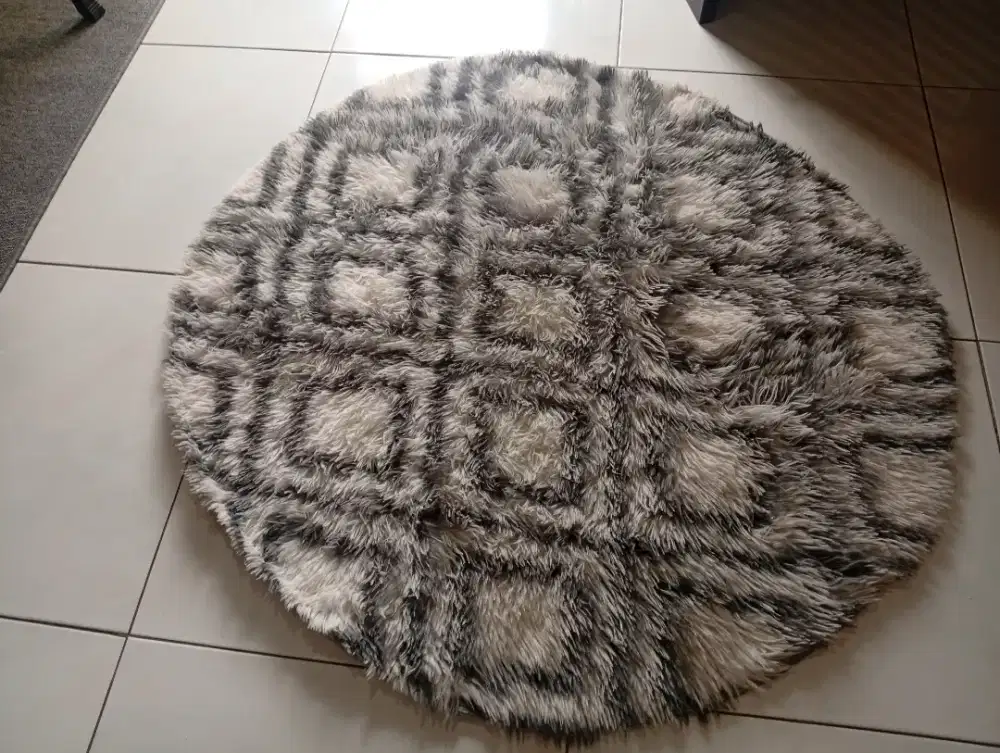 Karpet utk ruang tamu minimalis bahan lembut motiv