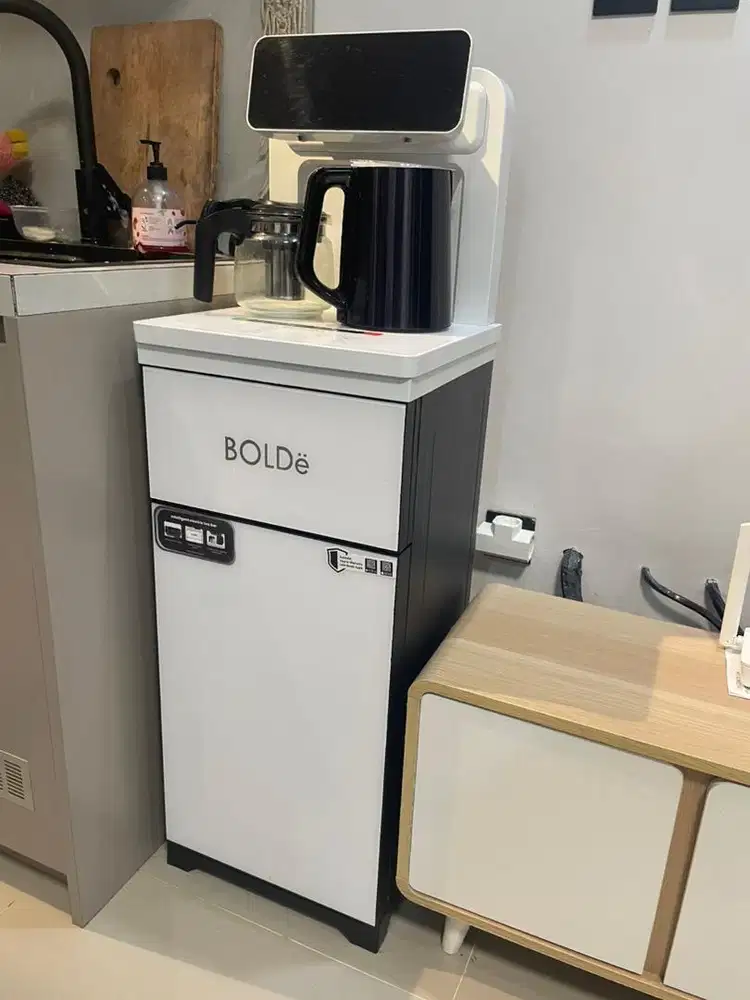 Bolde Dispenser Touchscreen Galon Bawah