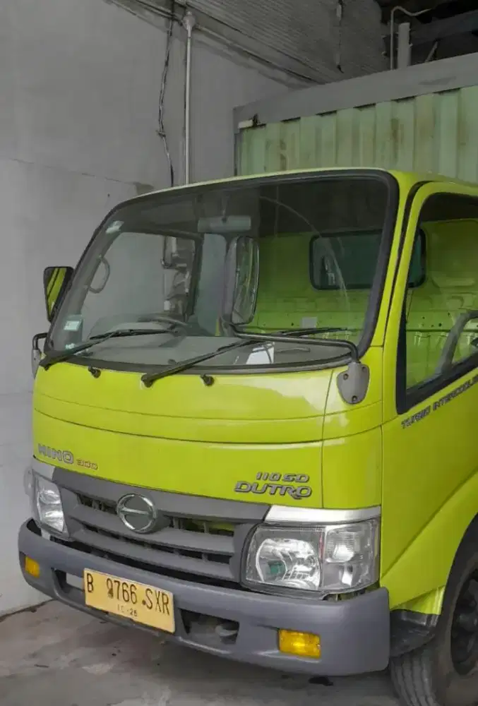 HINO DUTRO SDL 2016 ENGKEL LONG BOX BESI