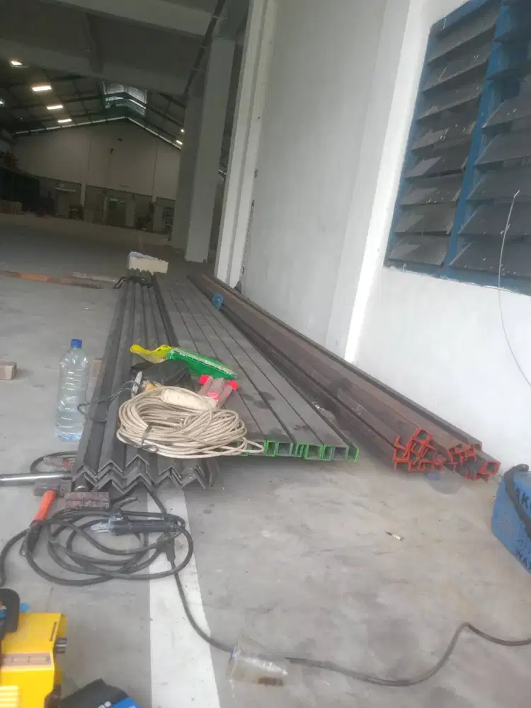 Tukang las panggilan