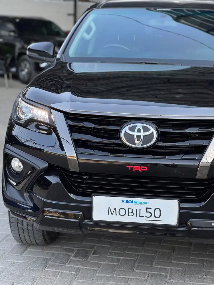 (DP 93 JT) TOYOTA FORTUNER TRD AT 2020/2021 INNOVA