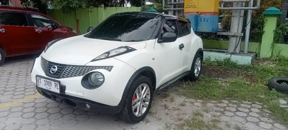 Nissan Juke RX red interior keyless android smart key