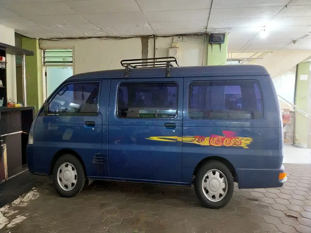 Suzuki Futura 2002 Bensin