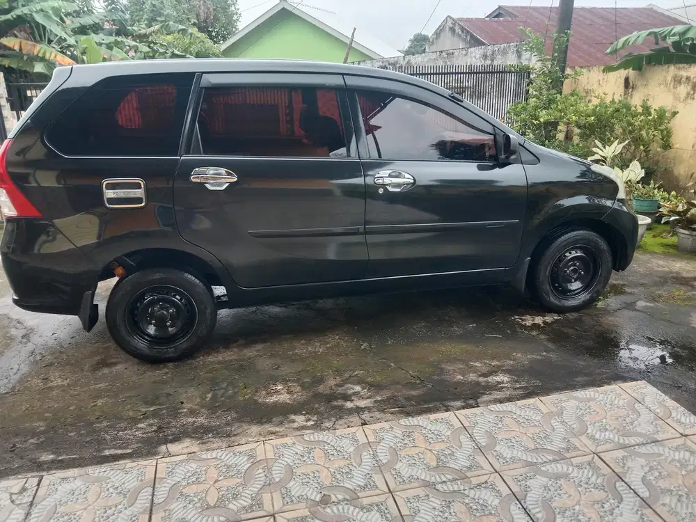 Daihatsu Xenia 2014 Bensin