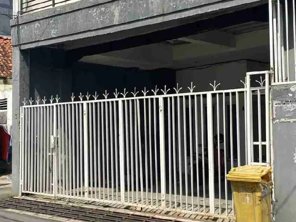 dijual rumah koskosan d jl Angsana Pejaten Timur pasar Minggu Jakarta selatan