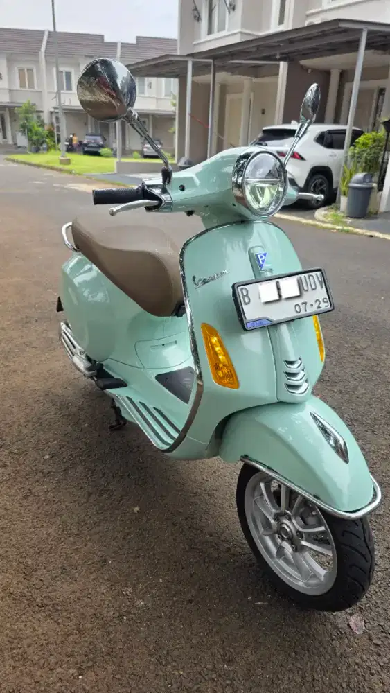 VESPA PRIMAVERA (BARANG BAGUS)