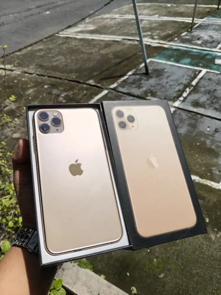 ip 11 pro max 256 becuk monggo