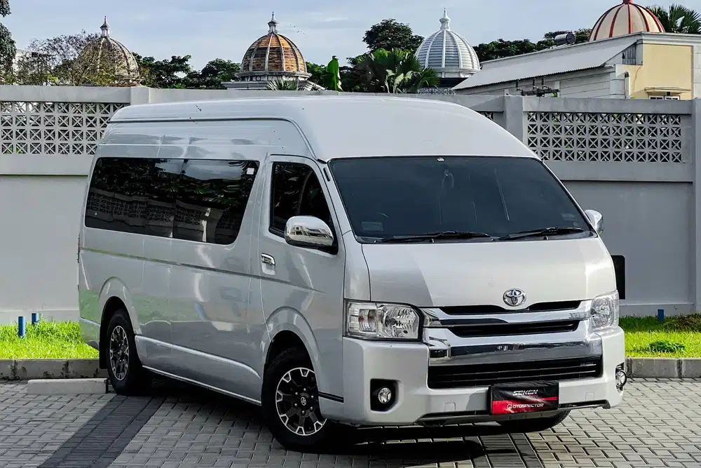 Toyota Hiace 2.5 Commuter Luxury MT Manual 2017 Silver Metalik