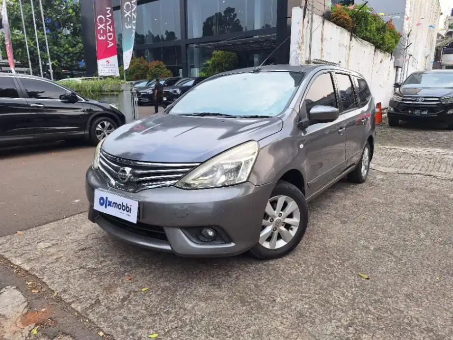 DP MURAH Nissan Grand livina 1.5 XV Bensin-AT 2015 Abu CADND